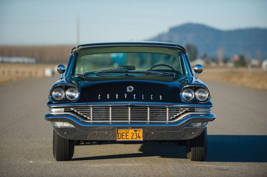  Chrysler Saratoga Hardtop Coupe 1957 года  (фото 4 из 12)